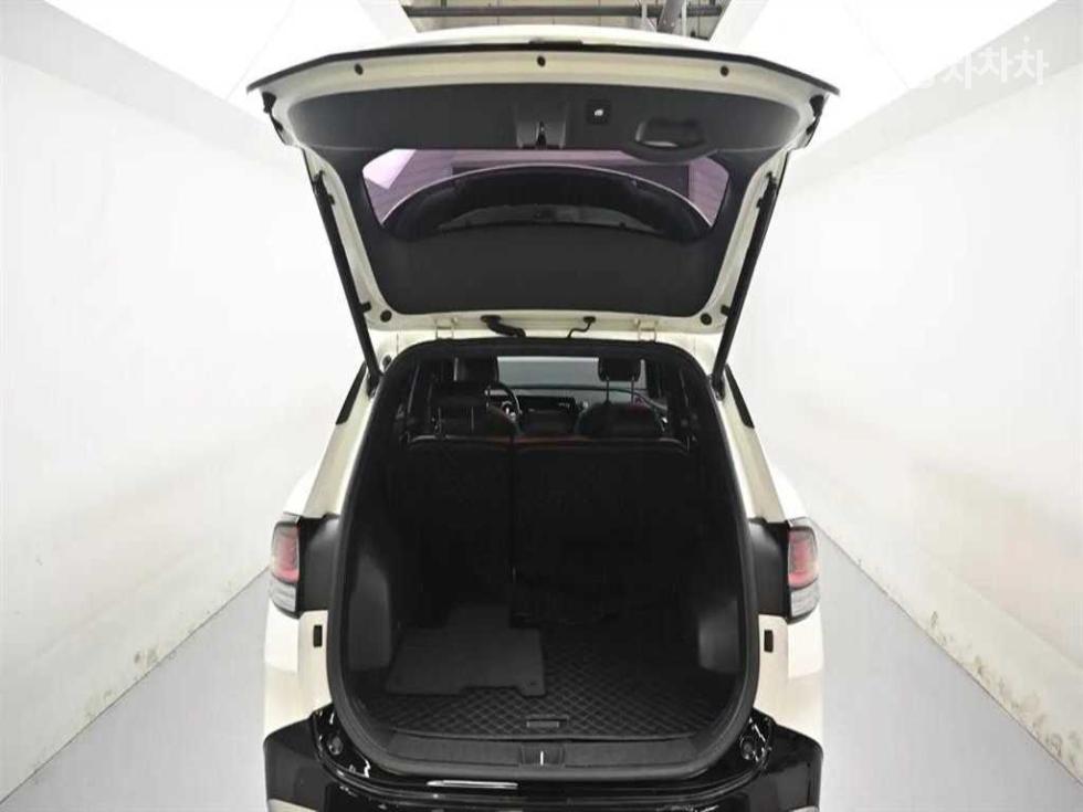 2022 - kia sportage