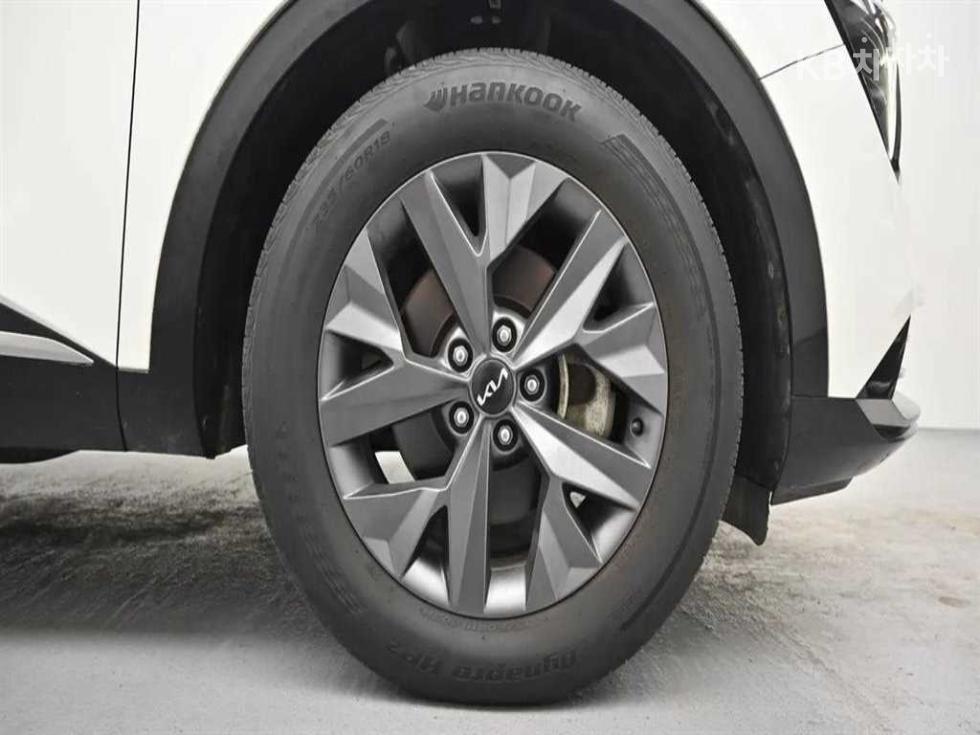 2022 - kia sportage
