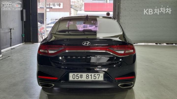 Hyundai Grandeur IG 2.4 Premium Base Type 5