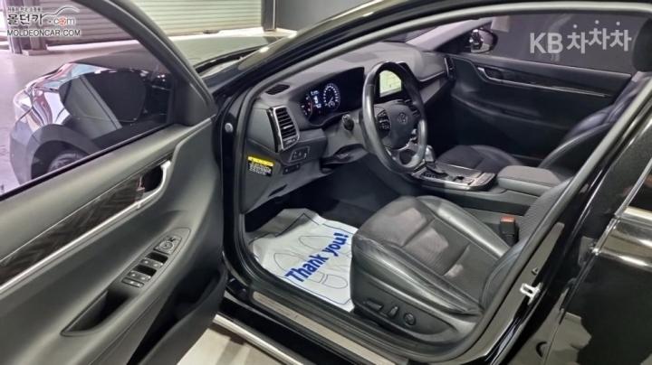 Hyundai Grandeur IG 2.4 Premium Base Type 10