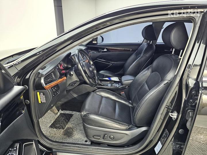 Kia K7 3.0 LPI Luxury 8