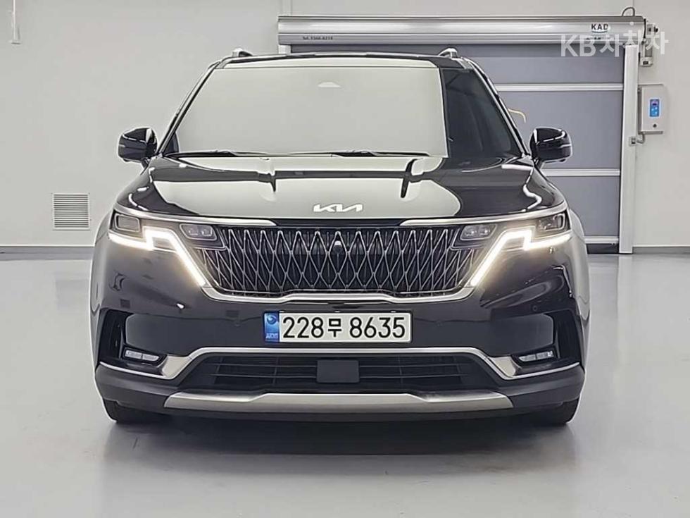 2022 - kia carnival