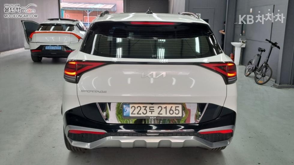 2022 - kia sportage