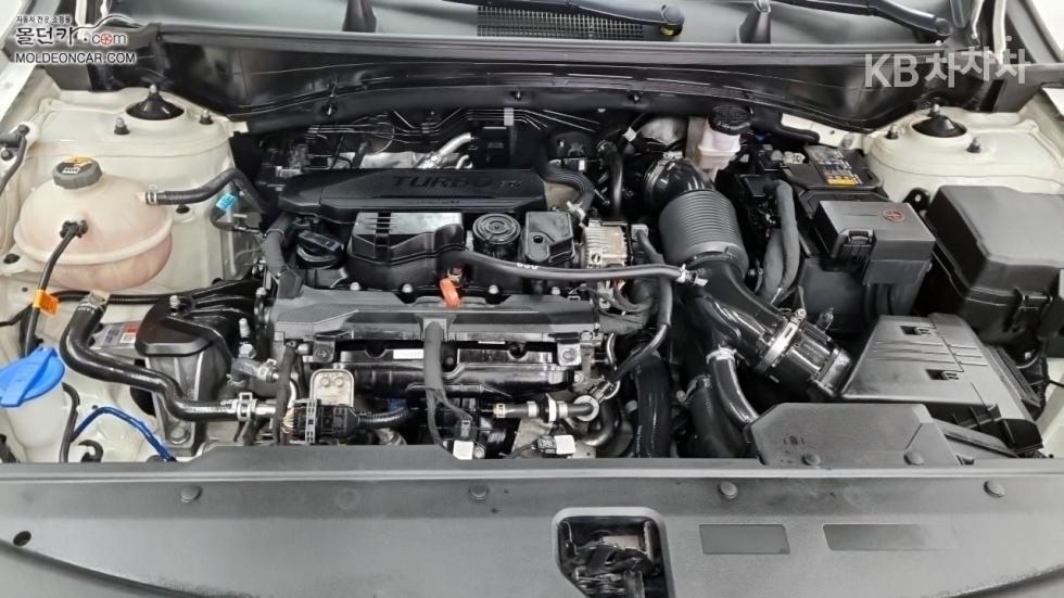 2022 - kia sportage