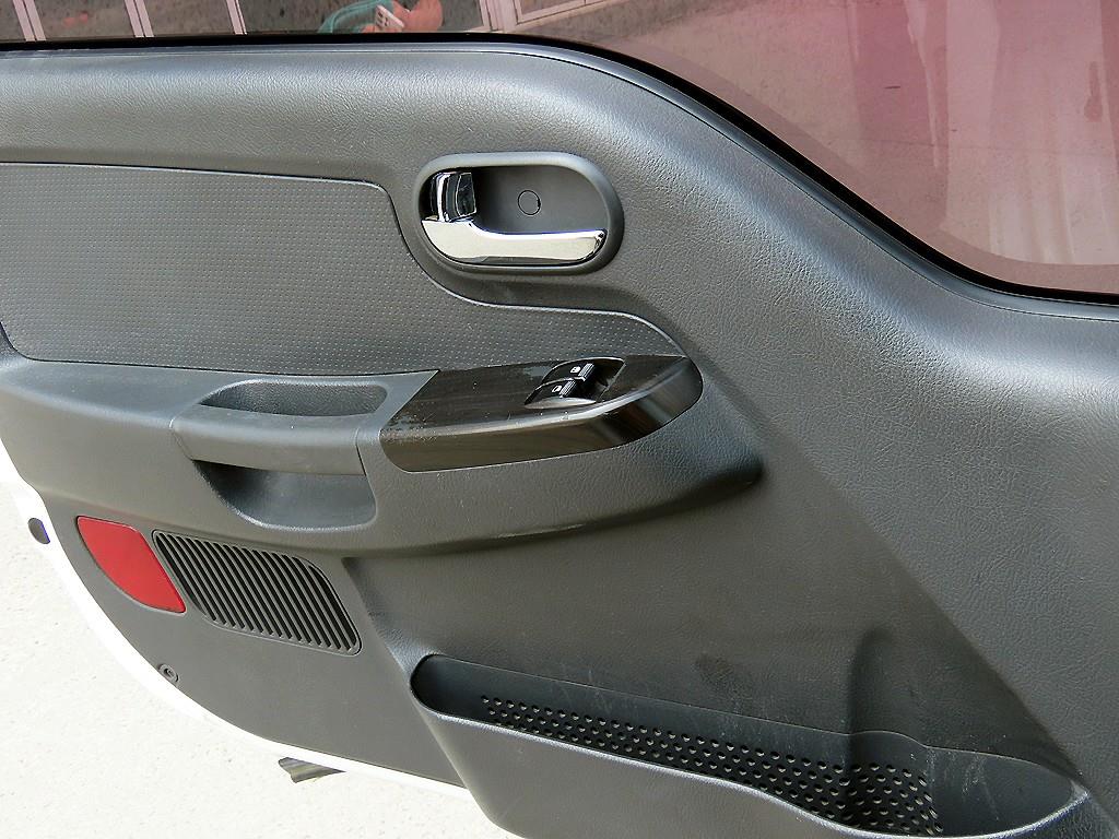 2017 - kia bongo iii