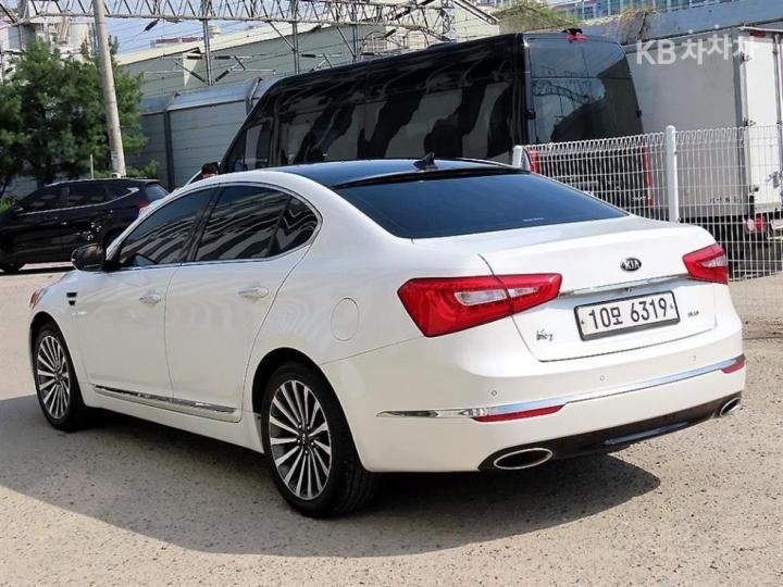 Kia K7 — miniaturë 3