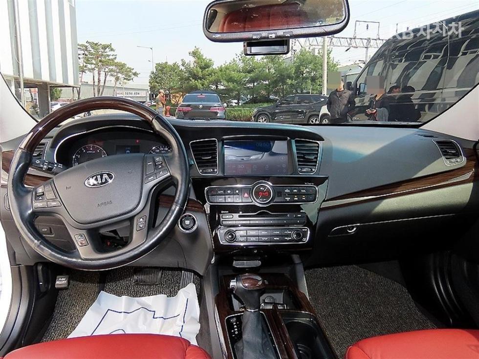 2015 - kia k7