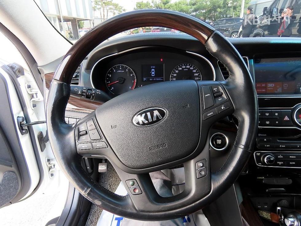 2015 - kia k7