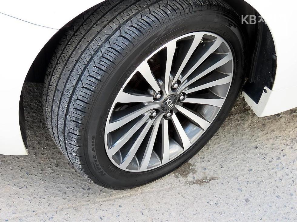 2015 - kia k7