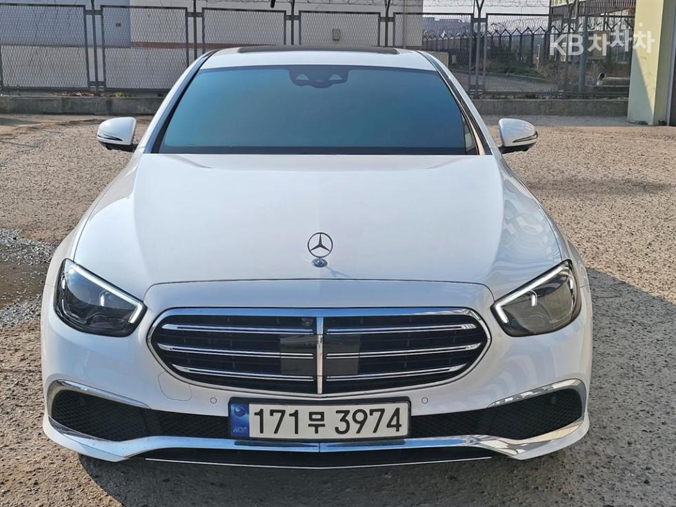 مرسيدس E-Class