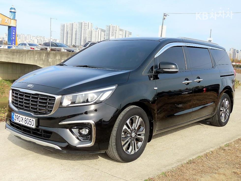 2019 - kia carnival