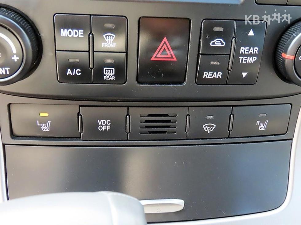 2011 - kia carnival