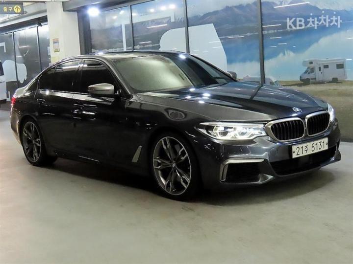 BMW 5 Series G30 M550d xDrive 2
