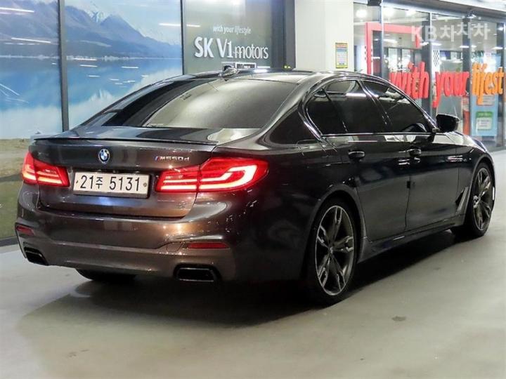 BMW 5 Series G30 M550d xDrive 5