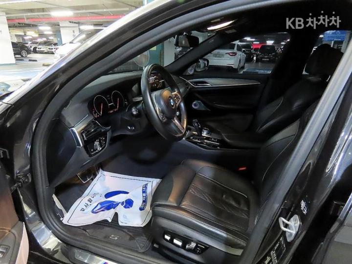 BMW 5 Series G30 M550d xDrive 7