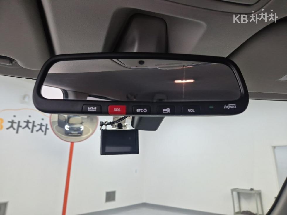 2024 - kia kia