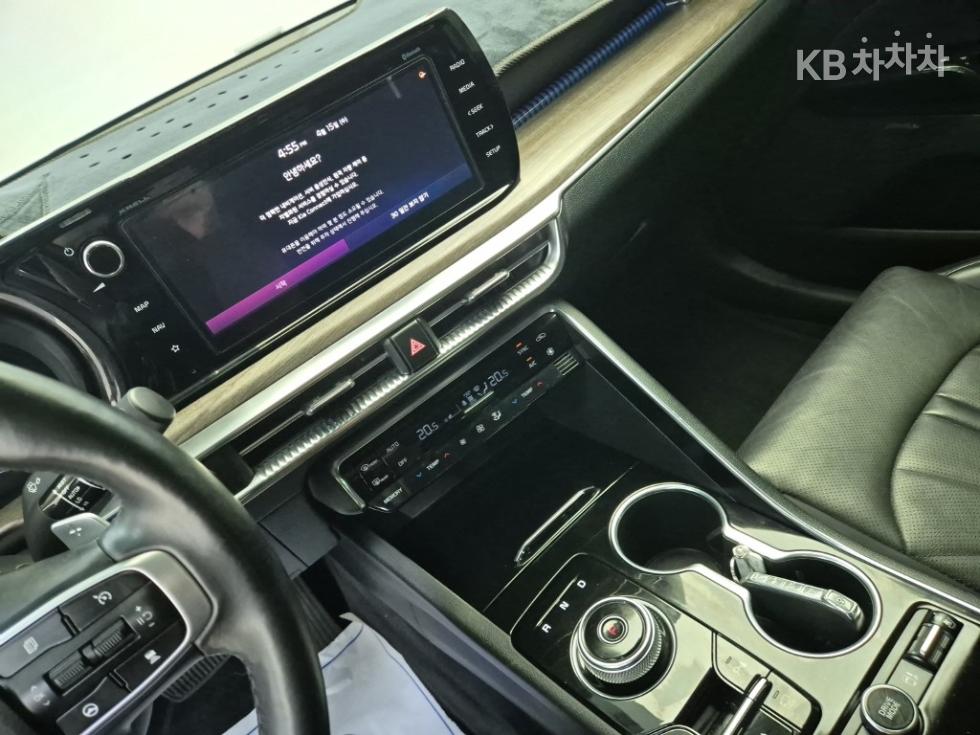 2020 - kia k5