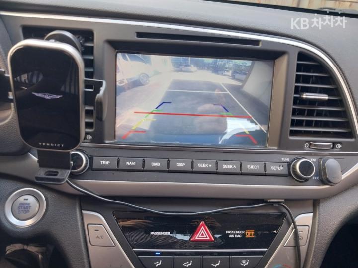 Hyundai Avante AD 1.6 GDi Value Plus 10