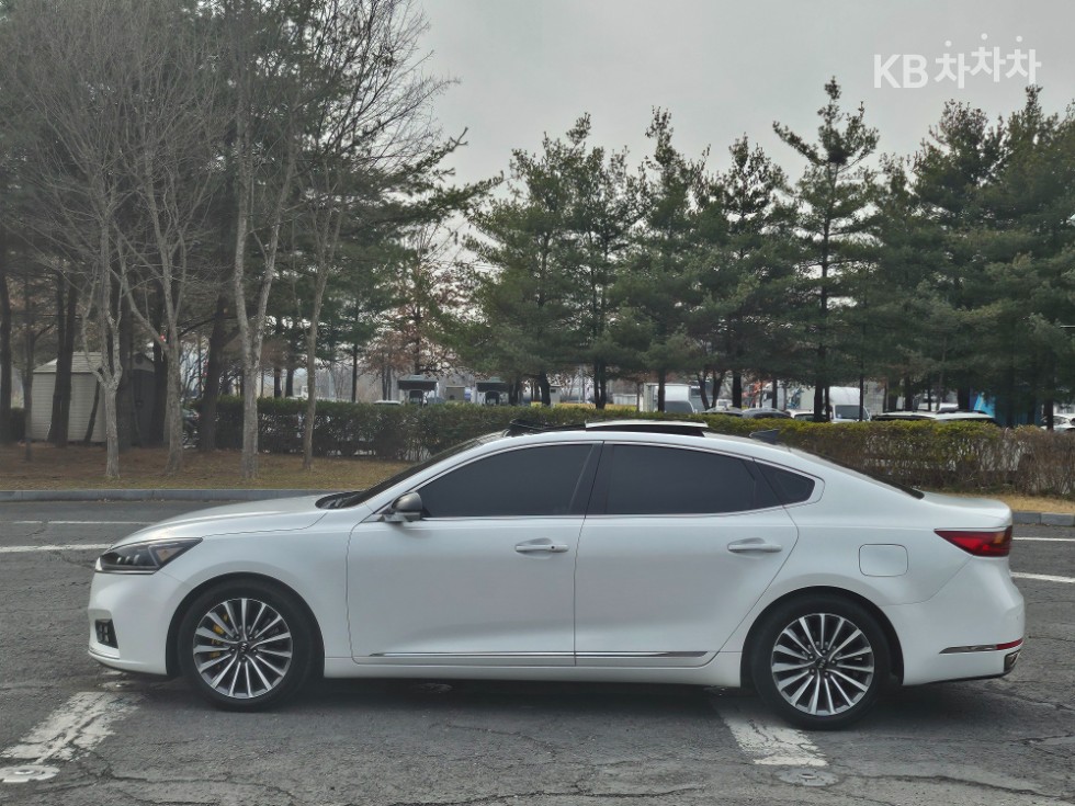 2018 - kia k7