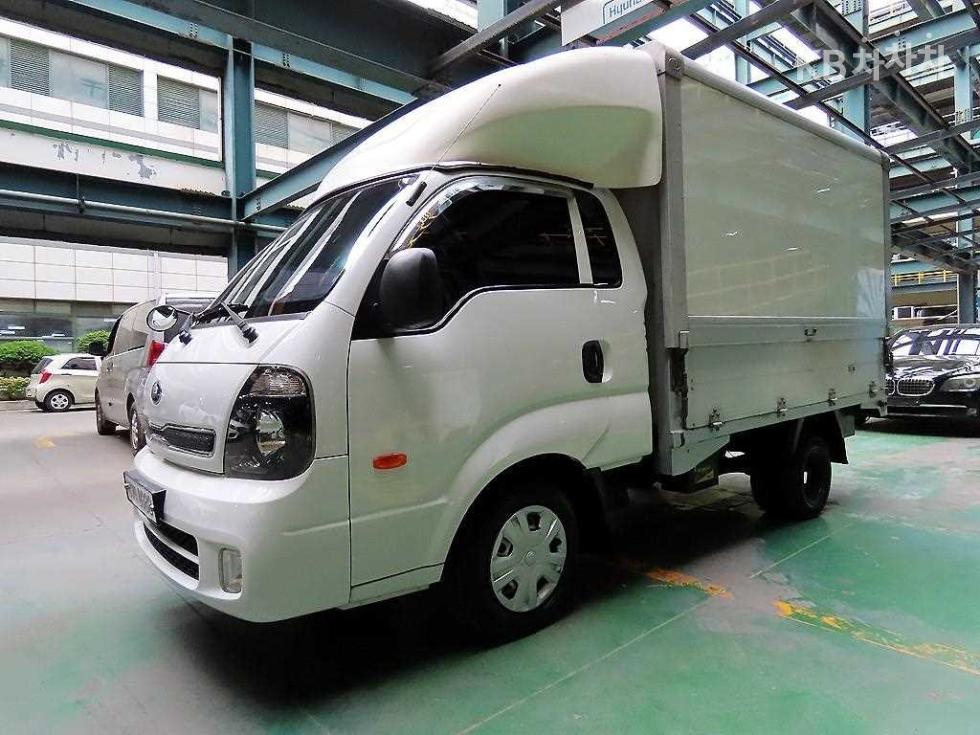 2017 - kia bongo iii