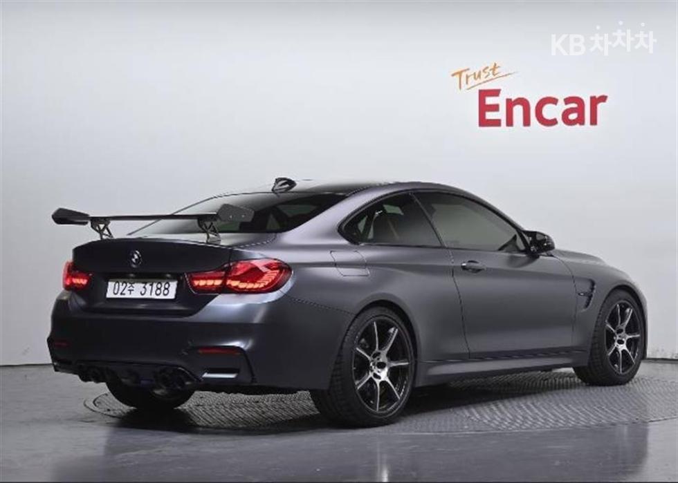 BMW 1M — miniaturë 2