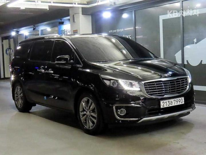 Kia Carnival 2.2 Diesel Prestige