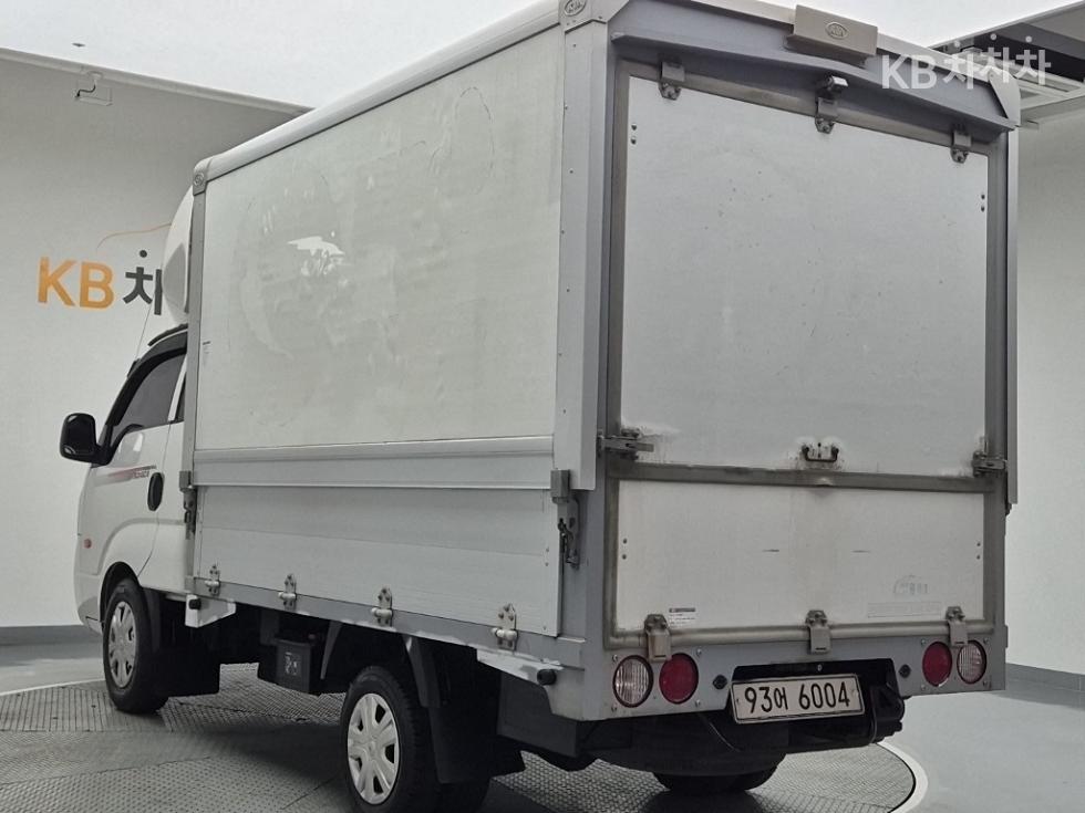 2020 - kia bongo iii