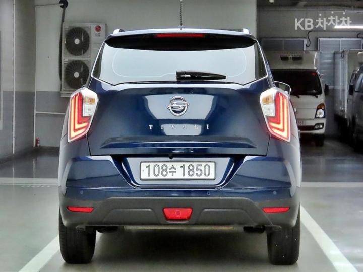KG Mobility (Ssangyong) Tivoli Gasoline V3 2WD Base Type 4