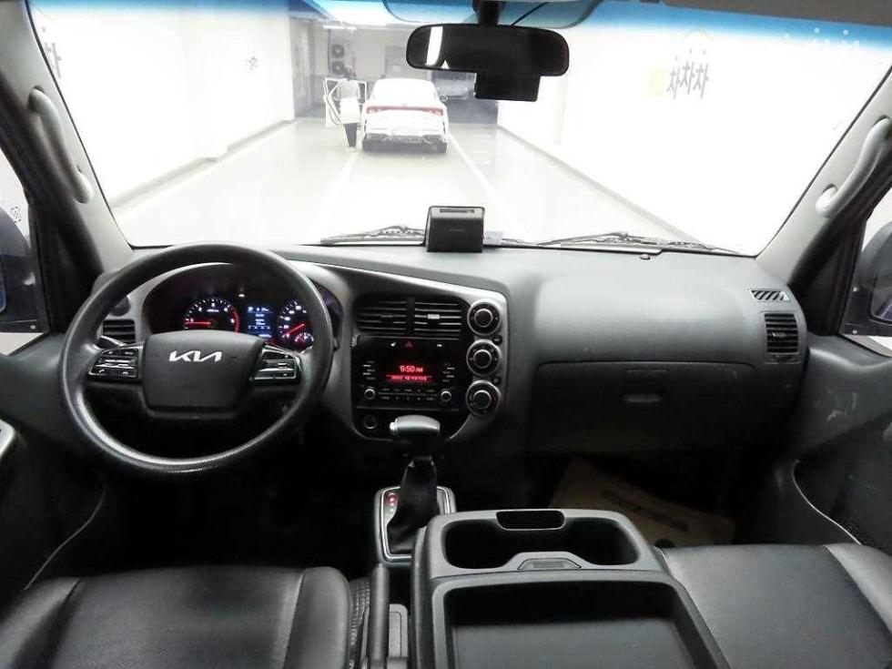 2023 - kia bongo iii