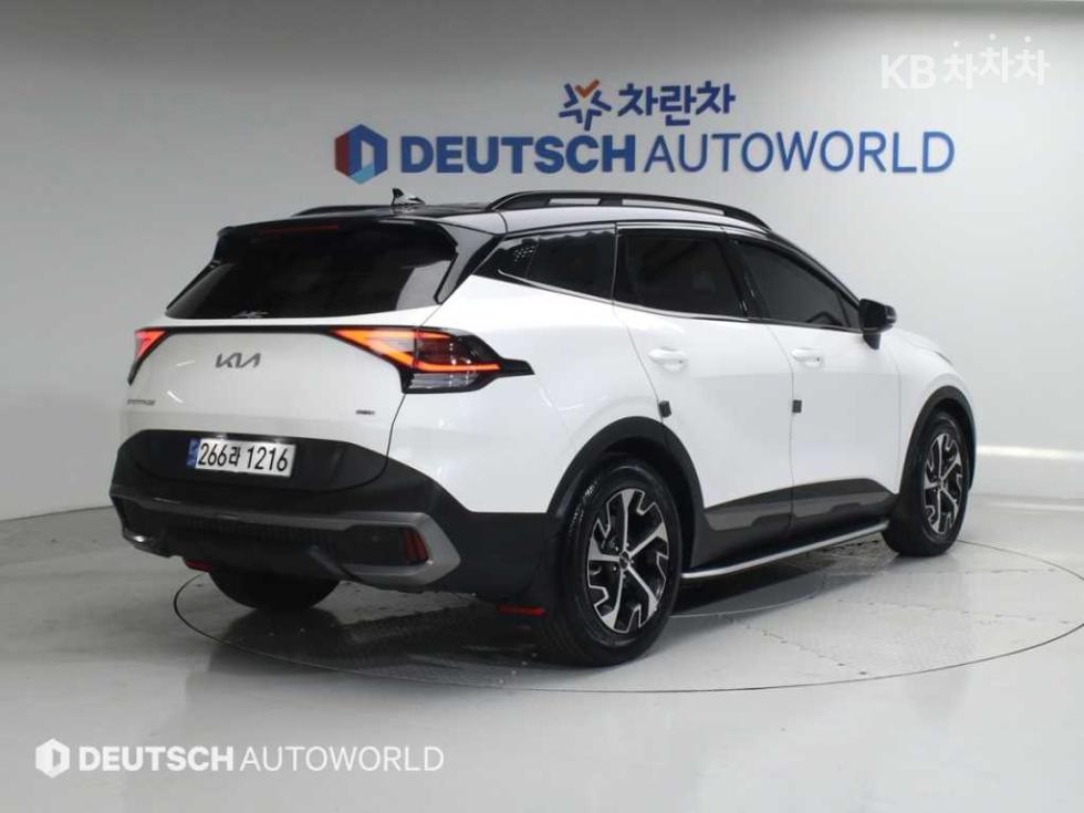 2022 - kia sportage