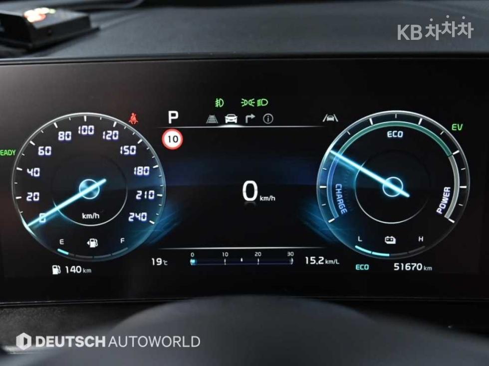 2022 - kia sportage