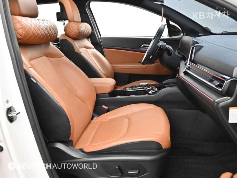 2022 - kia sportage