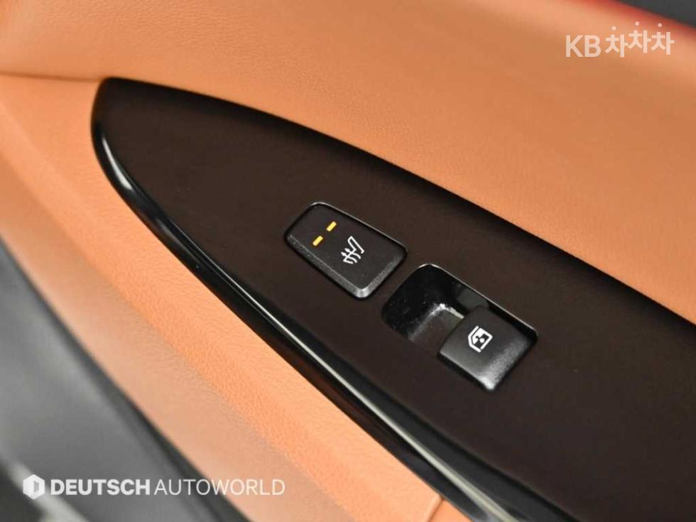 2022 - kia sportage