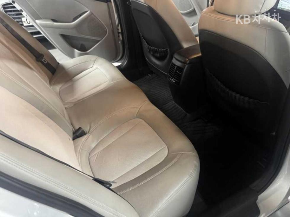 2011 - kia k5
