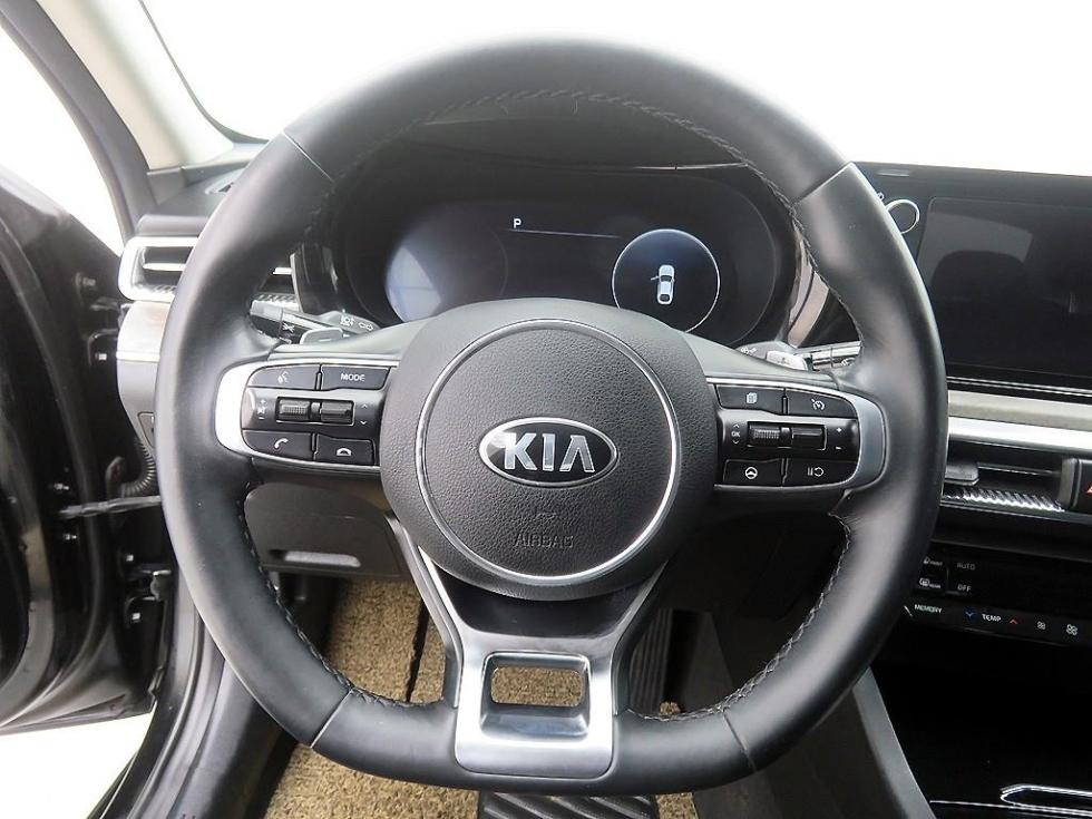 2020 - kia k5