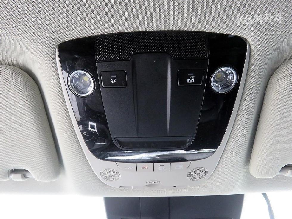 2020 - kia k5