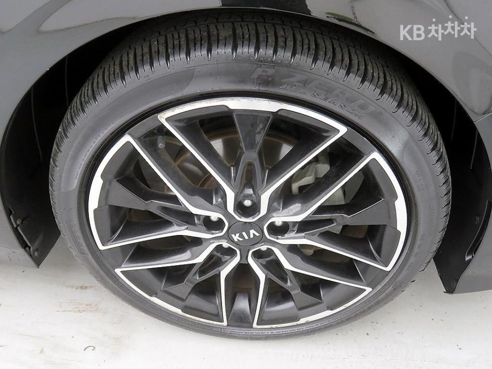 2020 - kia k5