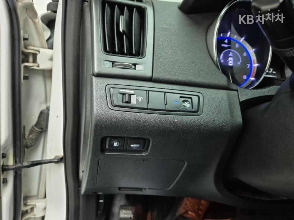 Hyundai Sonata — miniaturë 16