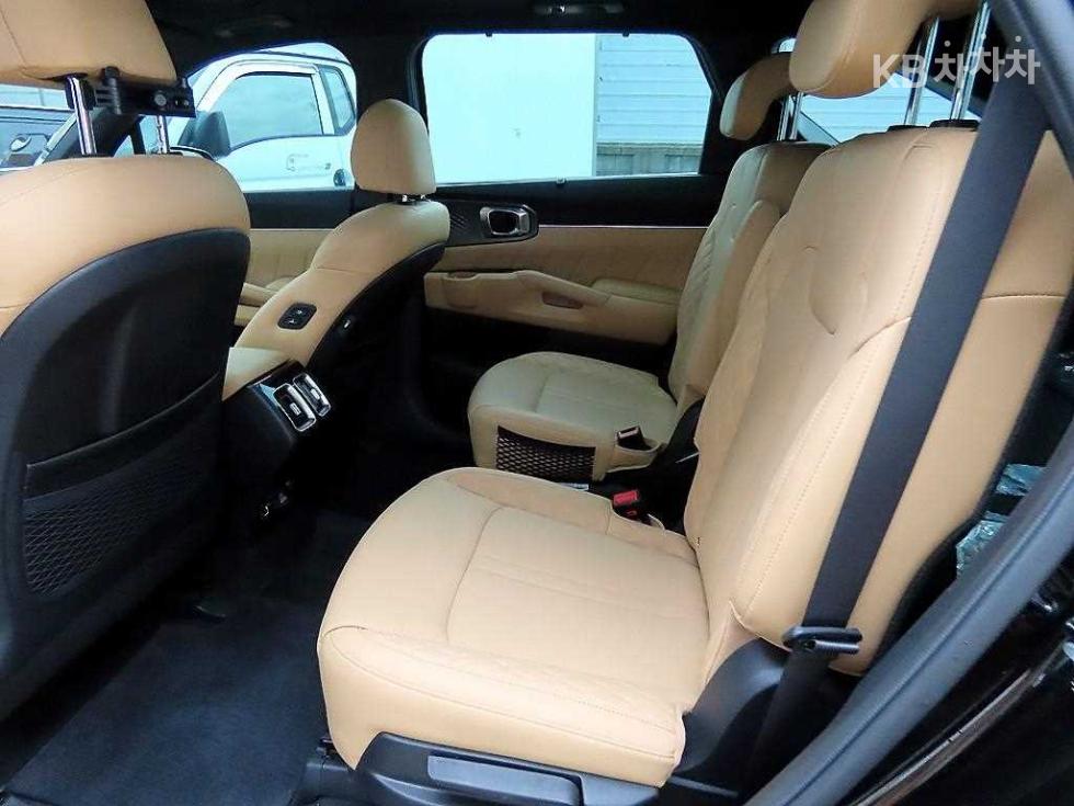 2021 - kia sorento