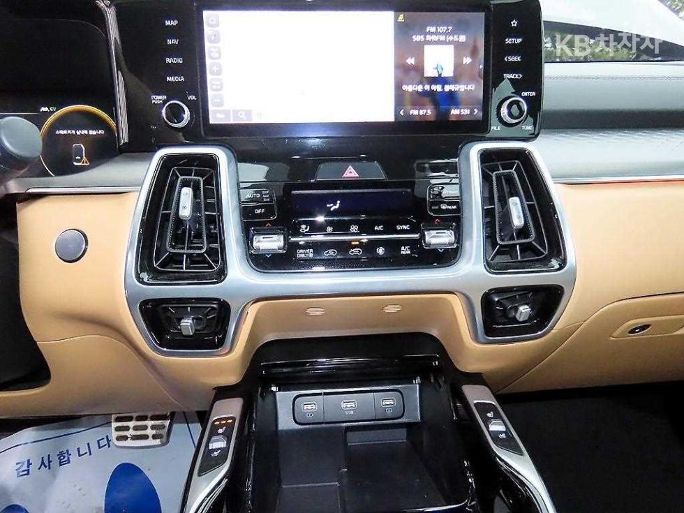 2021 - kia sorento