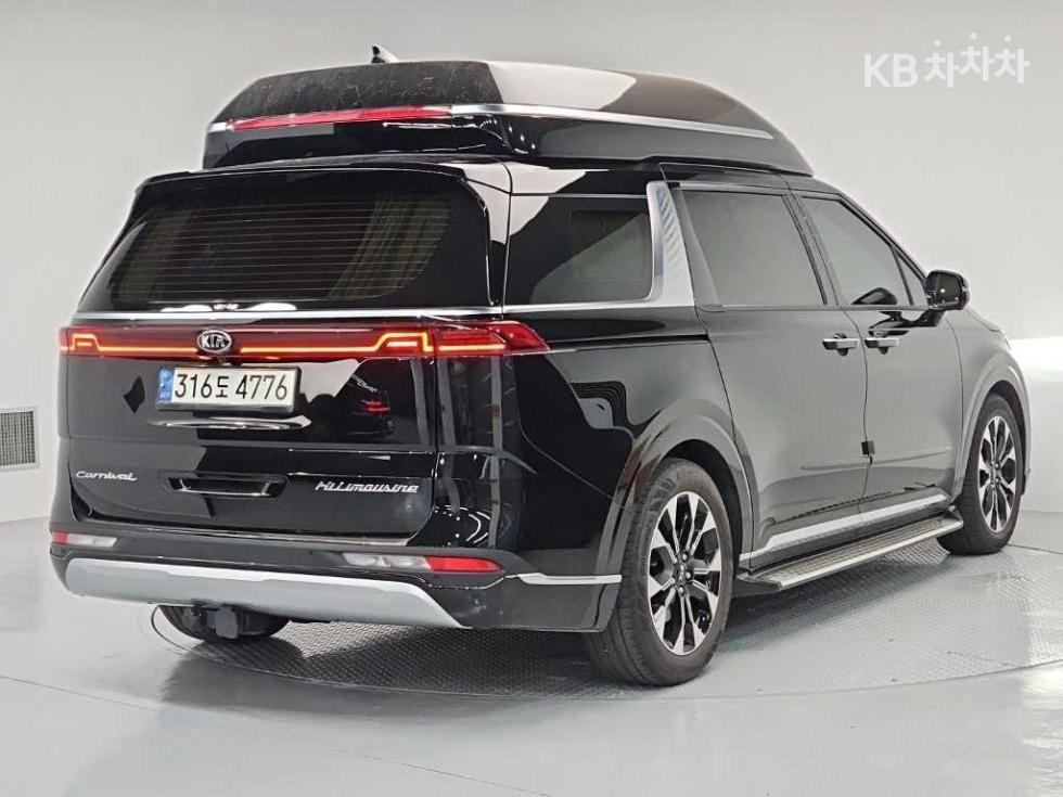 2021 - kia carnival