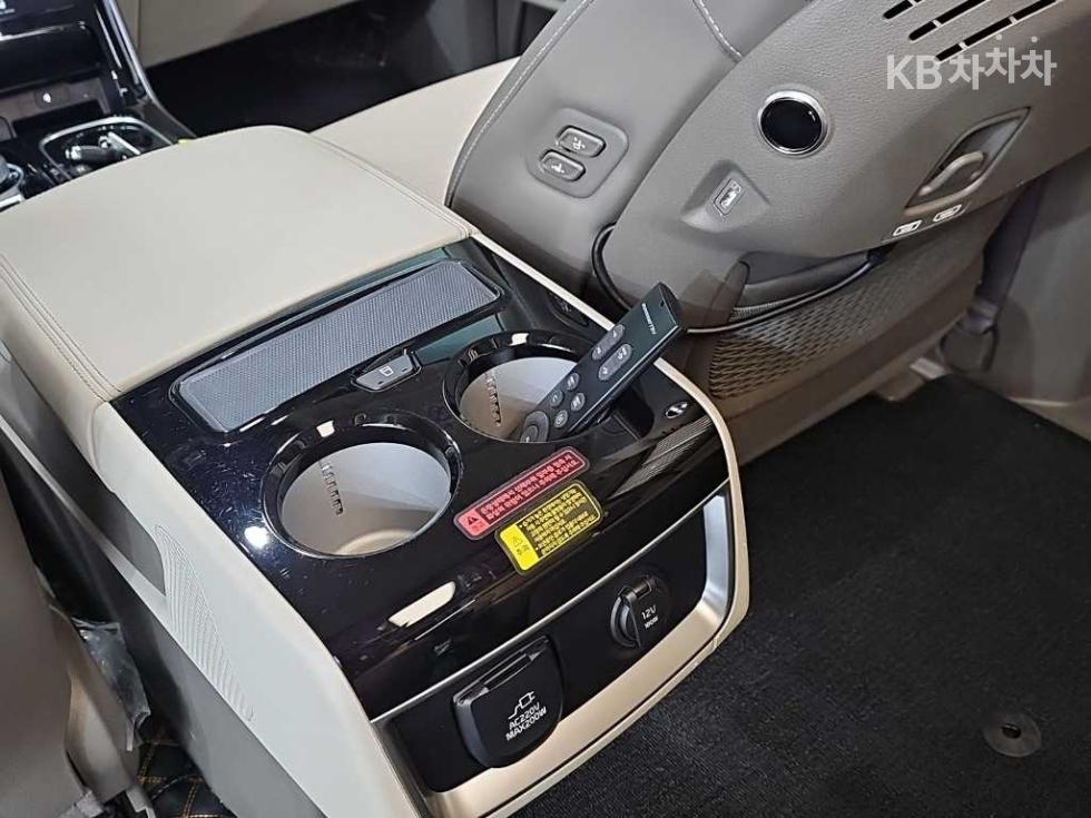 2021 - kia carnival