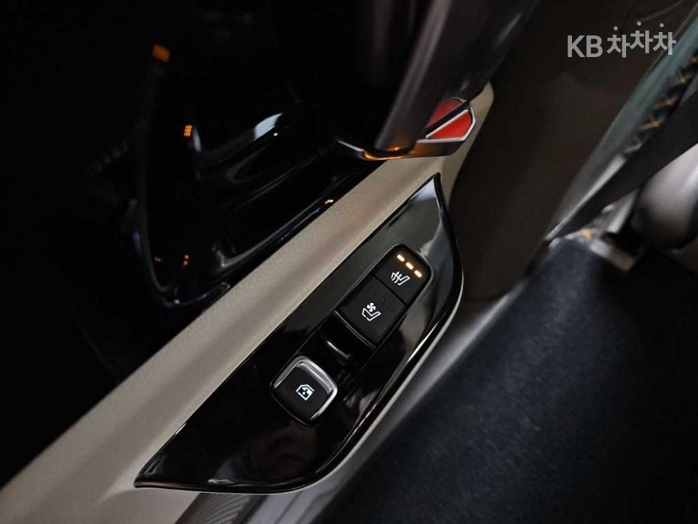 2021 - kia carnival