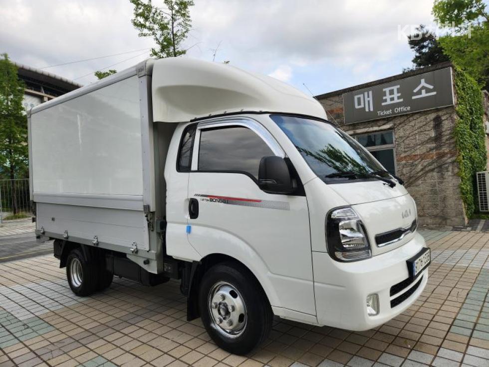 2023 - kia bongo iii