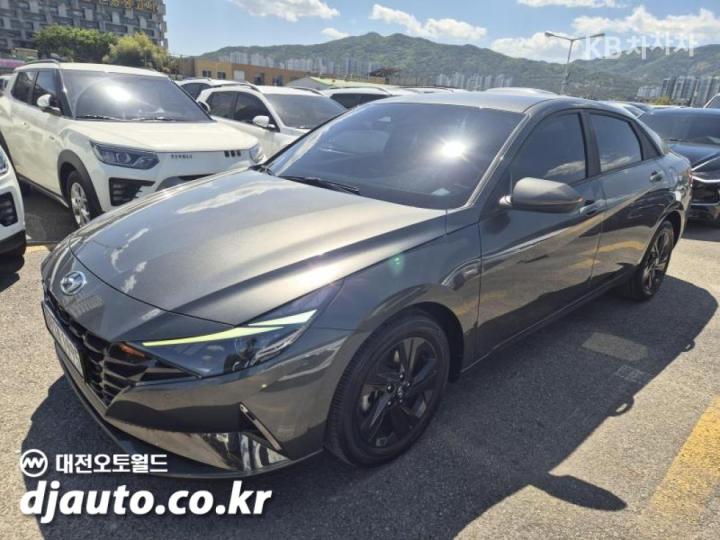 Hyundai Avante CN7 1.6 Gasoline Modern 3