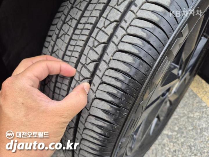 Hyundai Avante CN7 1.6 Gasoline Modern 8