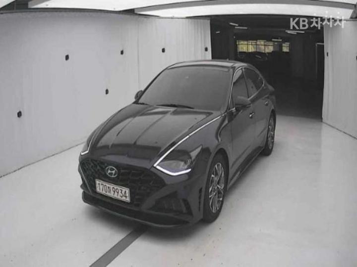 Hyundai Sonata DN8 2.0 Sensuous Premium Plus