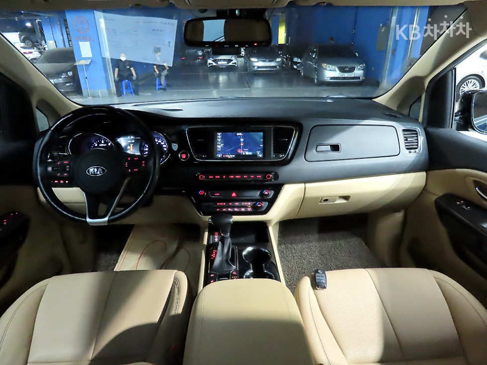 2019 - kia carnival