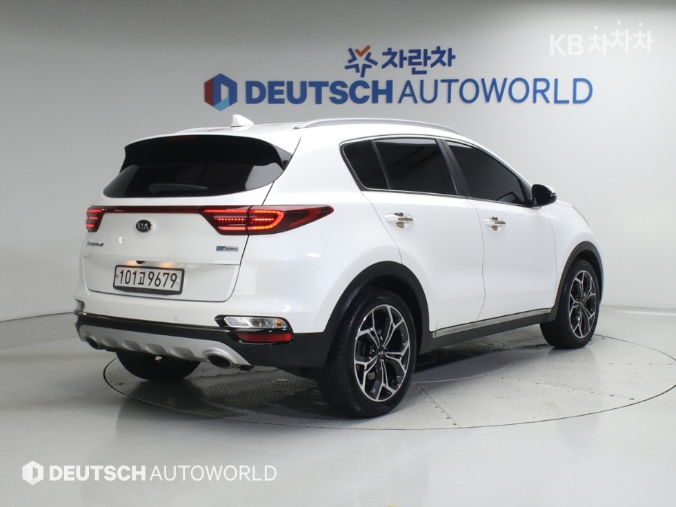 2020 - kia sportage