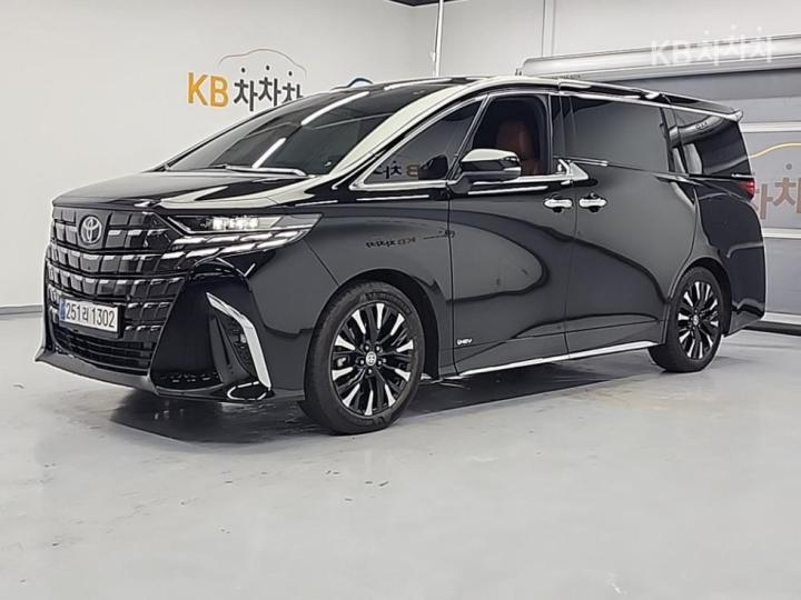 Toyota Alphard 2.5 HEV AWD — foto 1